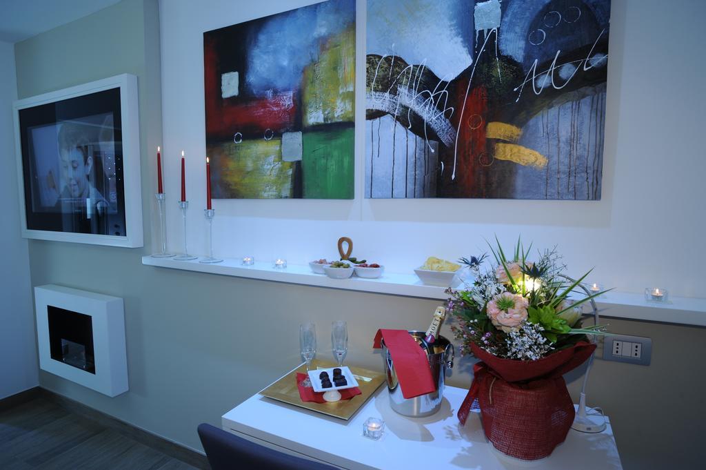 H5-5H Luxury Room Маранелло Экстерьер фото