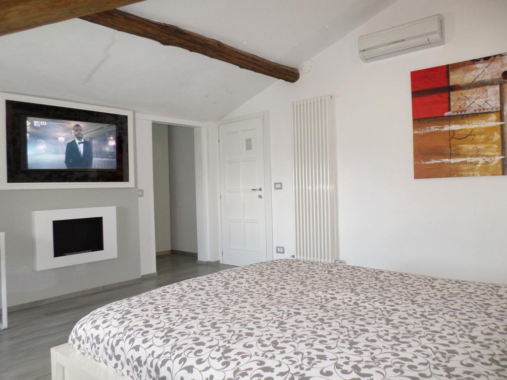 H5-5H Luxury Room Маранелло Экстерьер фото