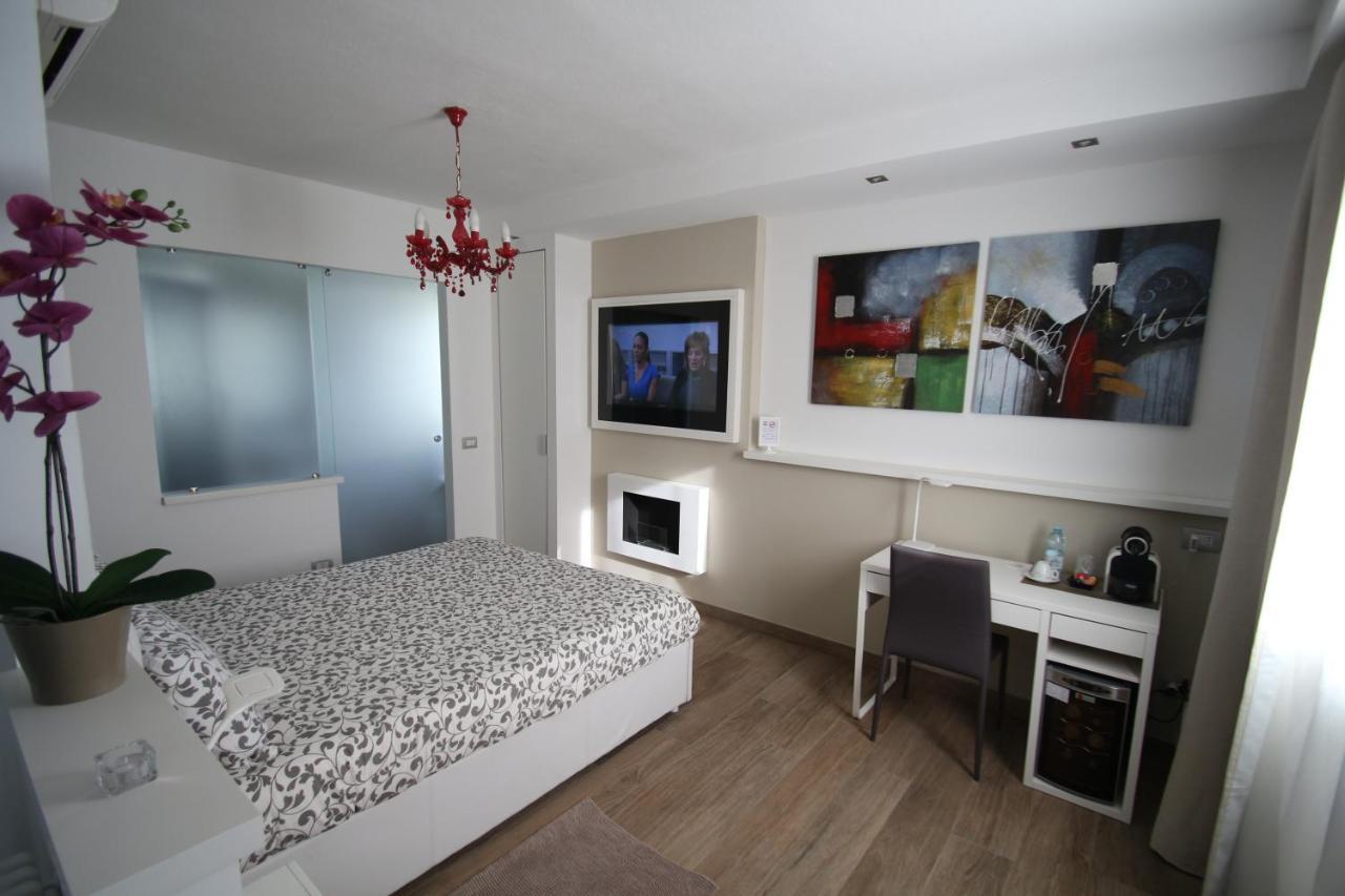 H5-5H Luxury Room Маранелло Экстерьер фото